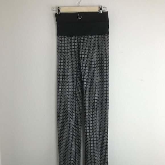 Lululemon Straight-Up Pant Tri Geo Silver Spoon